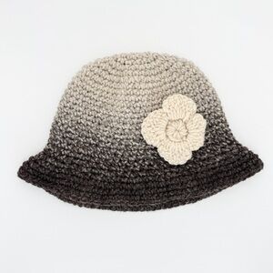 HAND CRAFTED Crochet Ombre Cloche Bucket Hat OS Gray‎ Wool Rolled Brim Flower